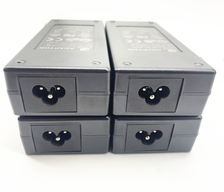 AC DC Universal Laptop Adapter , 12V 60W 5A Laptop Power Adapter